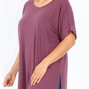 Plus Eggplant scoop neck Tshirt with side slits